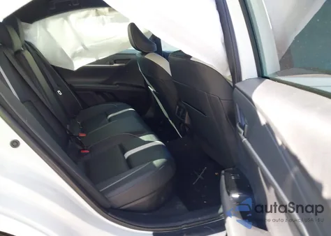 2025 Toyota Camry Se z USA, uszkodzony, nr VIN 4T1DAACK0SU143619